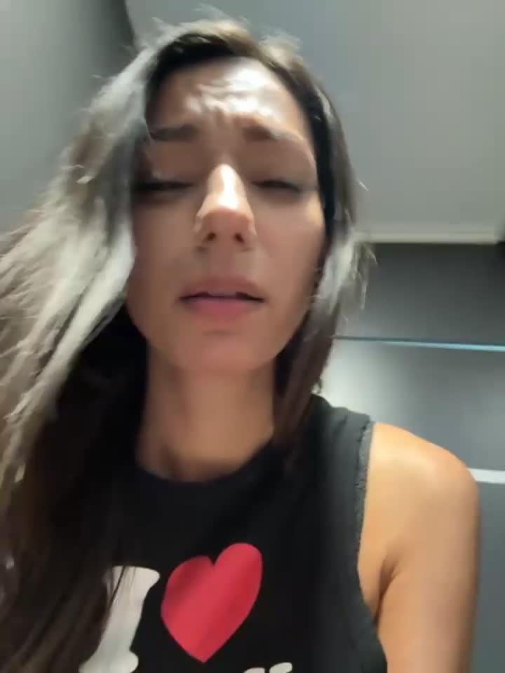 _MiaQueen_