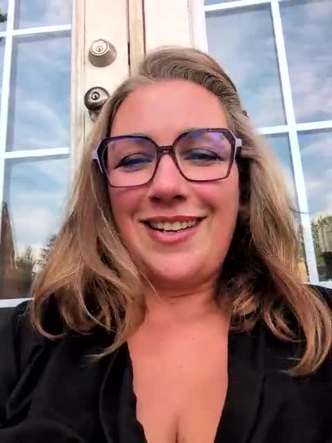 Canadian_BBW cam recording